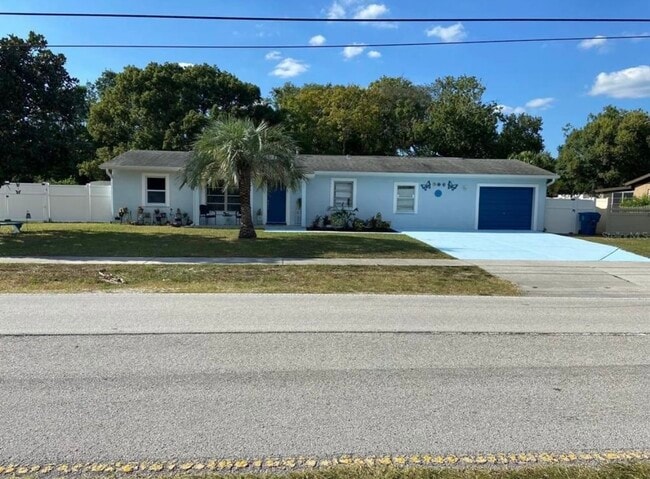 Building Photo - 4243 Deltona Blvd