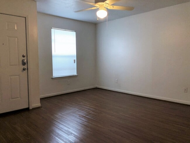 Photo - 3605MN Unidad A