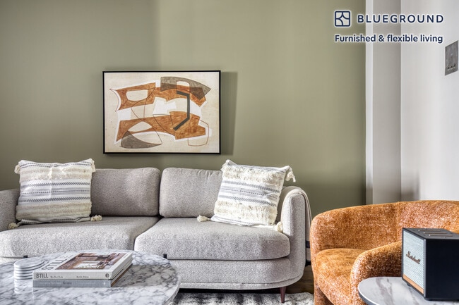 Photo - 102 E 7th St Unit FL3-ID954