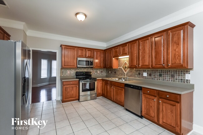 Photo - 4611 River Rd