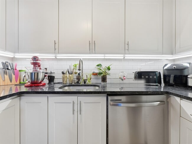 Photo - 219 Bloomfield St Unit B3