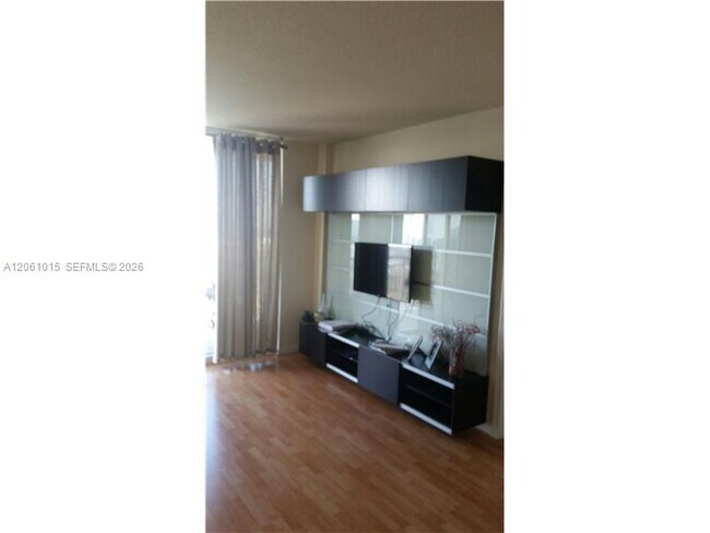 Photo - 19501 W Country Club Dr Unit 2305