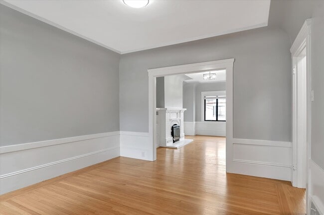 Photo - 785 Athens St