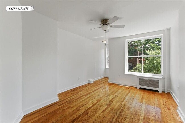 Building Photo - 58 Perry St Rental