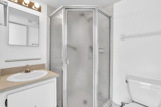 Photo - Beautiful 2 bedroom 2 bath in Delray - Desired 55+ community
