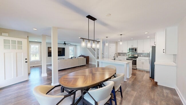 Photo - 103 Hillock Dr