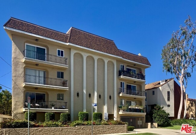 Building Photo - 1097 S Bedford Dr Unit 302 Rental