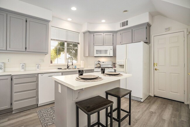 Photo - Beautiful and Move-In Ready, 4BD/2.5BA, Tw...