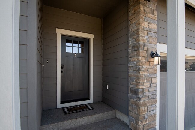 Photo - 5422 Bell St