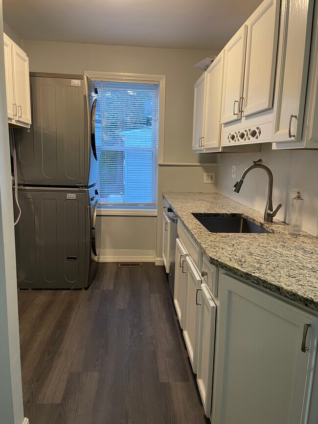 Photo - 192-1 High St Unit 1