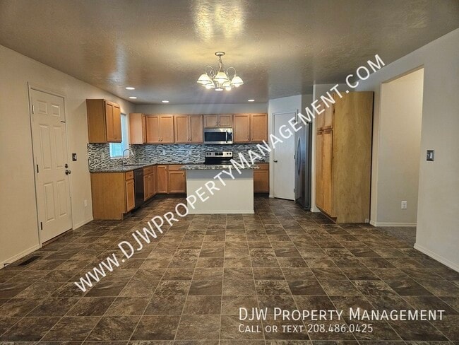 Photo - 4110 W Meadowpine St