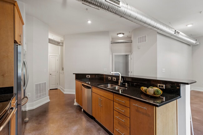 Photo - 300 Finsbury St