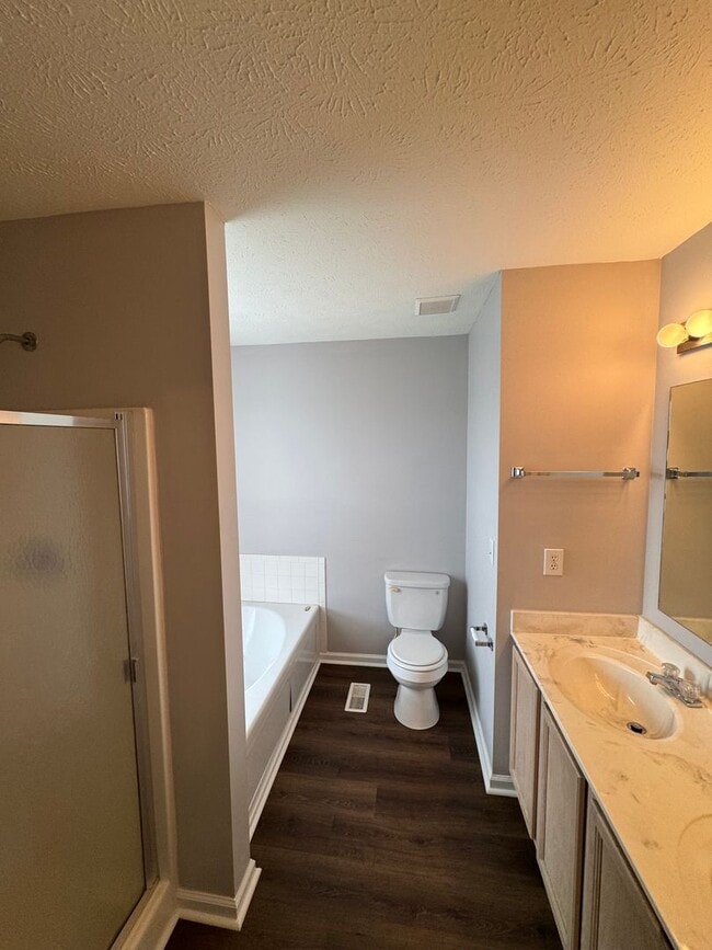 Photo - 3240 Crestwell Dr