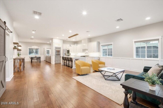 Photo - 4311 E Earll Dr
