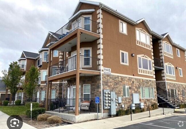 Building Photo - 114 E Bella Monte Dr Unit 5 Rental
