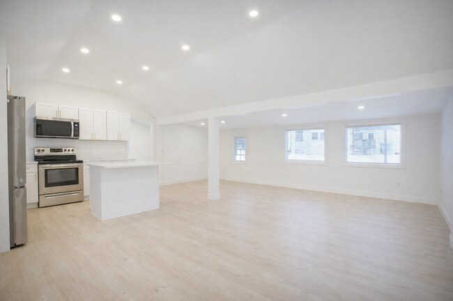 Photo - 2403 Westfield St