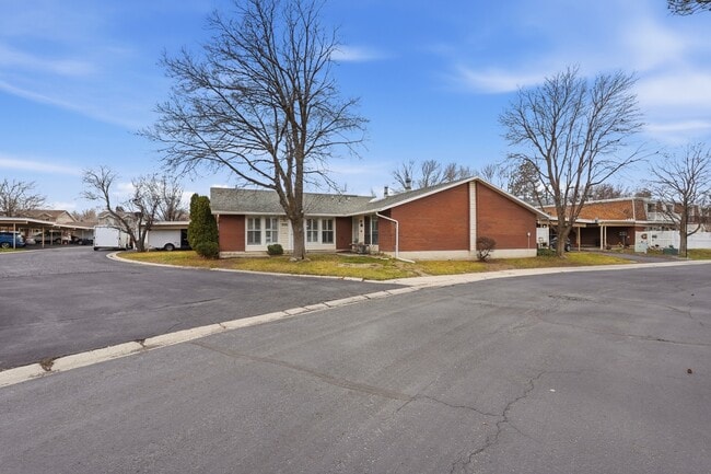 Photo - 5957 S Sultan Cir