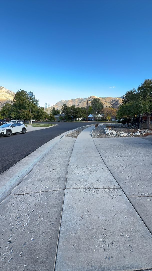 Photo - 1374 Maple Dr
