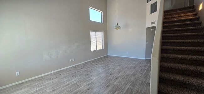 Photo - UPDATED 4 BEDROOM HOUSE NEAR 101 LOOP/OLIVE