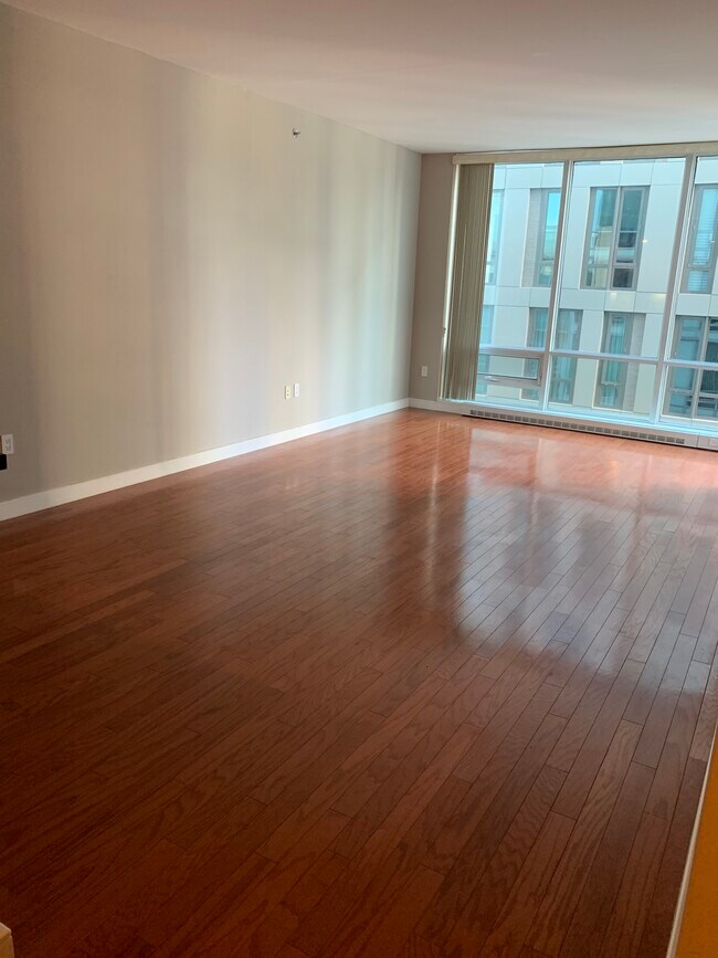 Photo - 1 Shore Ln Unidad 605