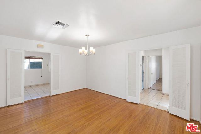 Photo - 312 S Maple Dr