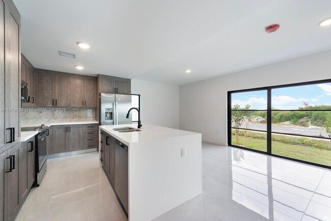 Photo - 1344 NW 2nd Ter