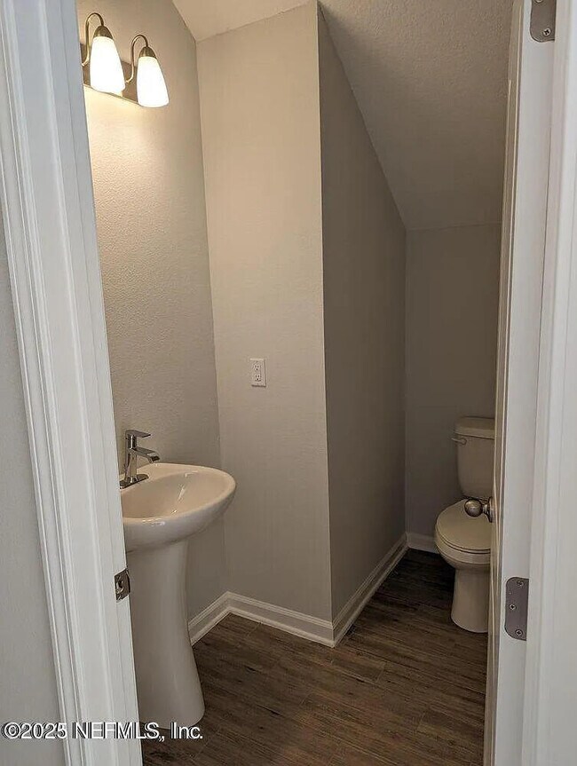 Photo - 140 Brookgreen Wy