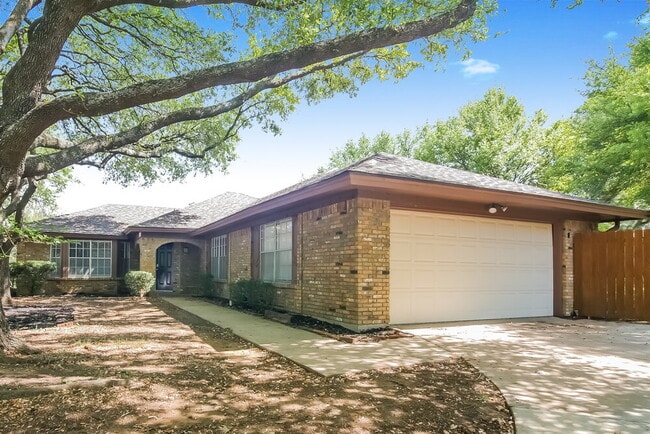 Photo - 709 NW Renfro St House
