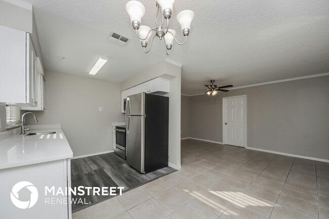 1312 Mark Ct