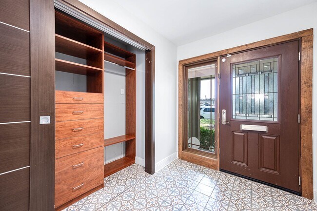 Photo - 6825 Bellgreen Dr