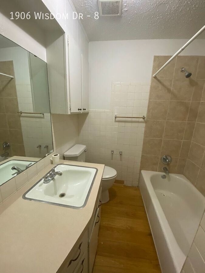 Photo - 1906 Wisdom Dr Unit 8