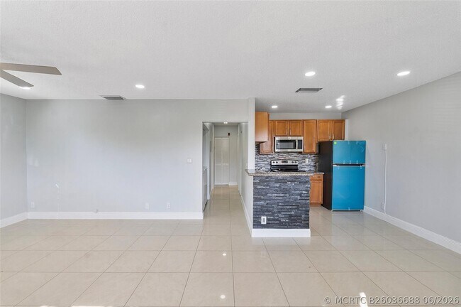 Photo - 2854 Coral Springs Dr Unit 2854