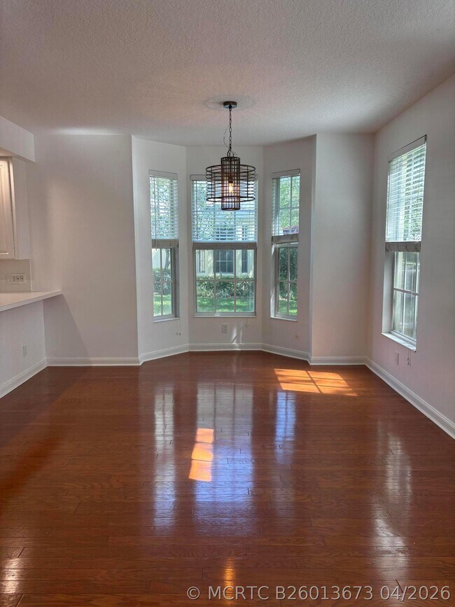 140 Day Lily Dr