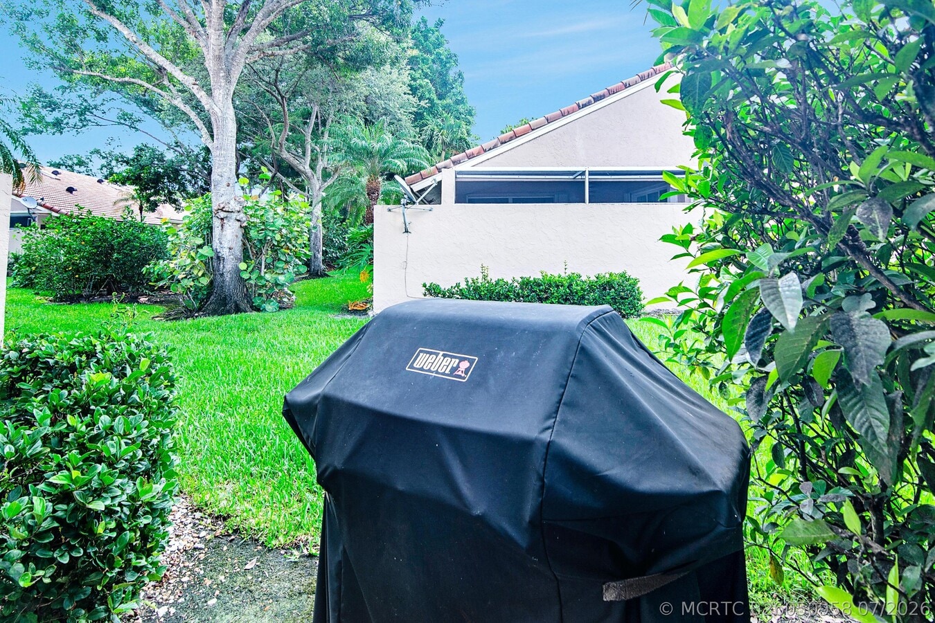 Photo - 2102 Mahogany Pl