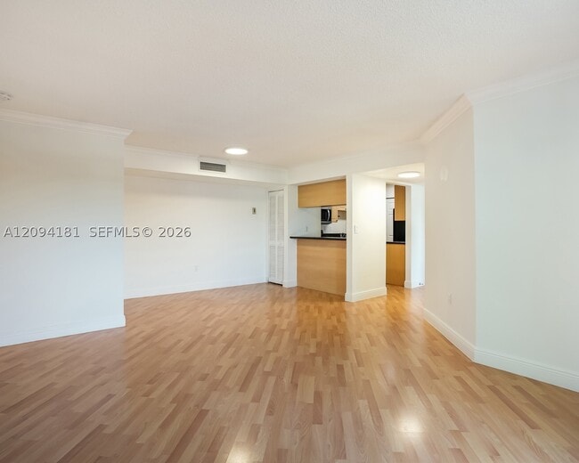 Photo - 10765 SW 108th Ave Unit 305