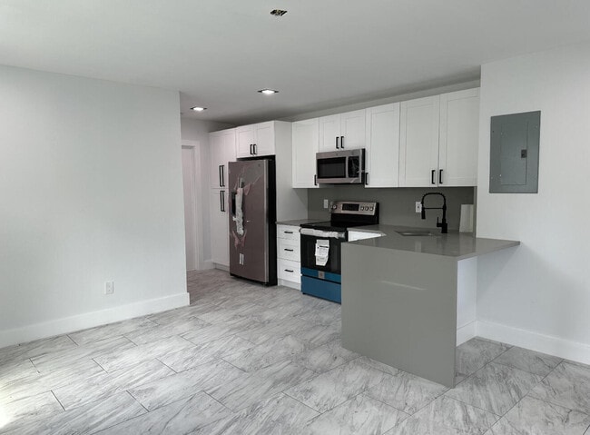 Photo - 707 NW 3rd Ave