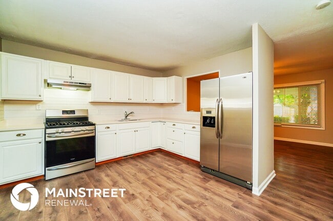 Photo - 200 Crestview Dr