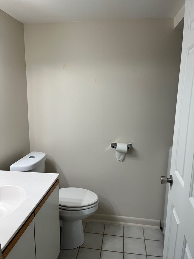 Photo - 2bed 1.5 Bath Townhouse