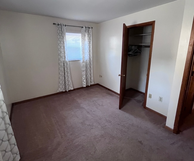 Photo - 1271 Hunter Ave Unit B