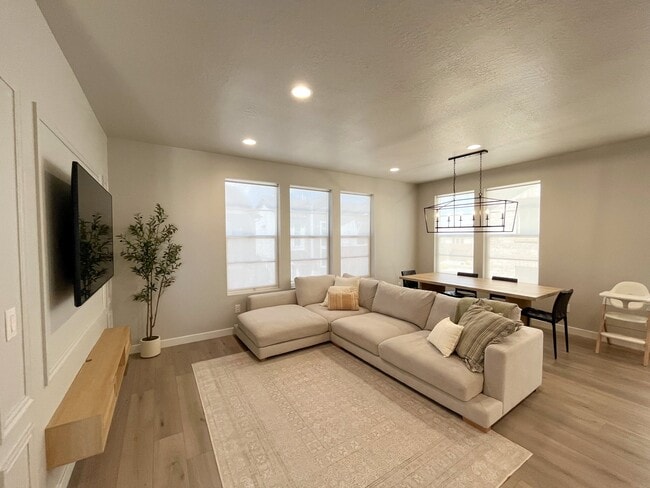 2762 North 3870 West Unit 1