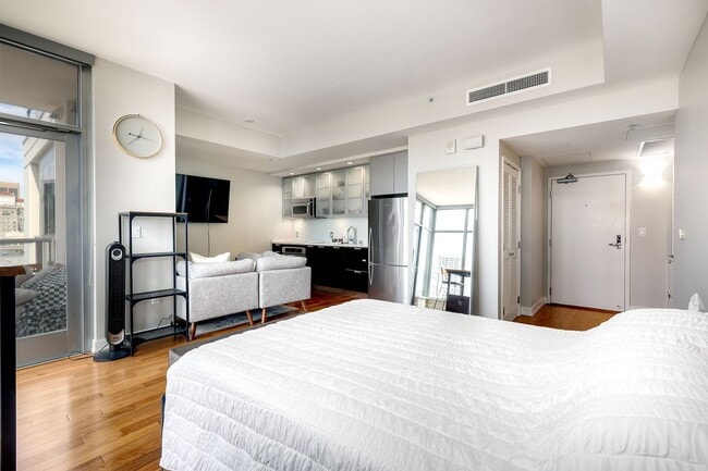 Photo - San Diego Downtown  Gaslamp Quarter Furnished  Studio -Available NOW! Unit #1109