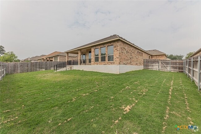 Building Photo - 3212 Trinity Dr Rental
