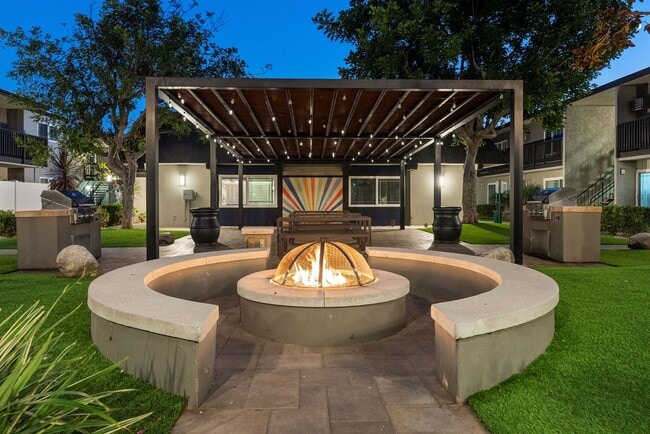 Summer Crest Apartments
