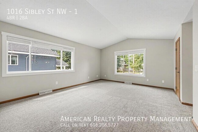 Photo - 1016 Sibley St NW Unidad 1