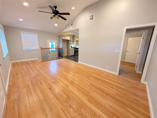 Photo - 509 S 3rd St