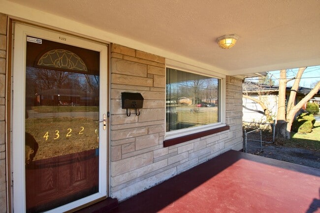 Photo - Super 3-brm stone ranch with basement in e...