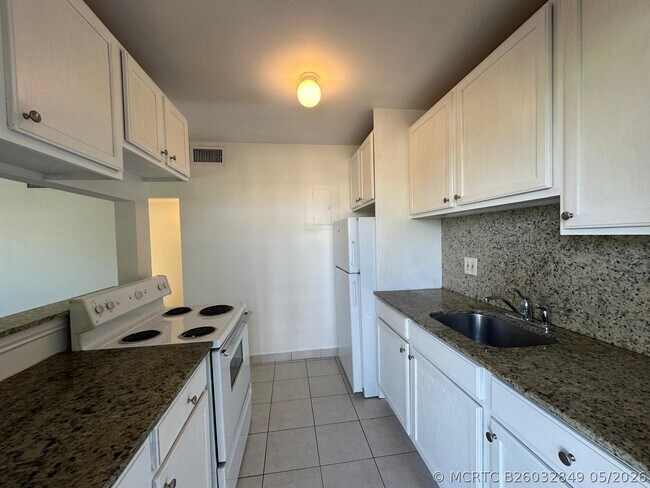 Photo - 817 Lighthouse Dr Unit C