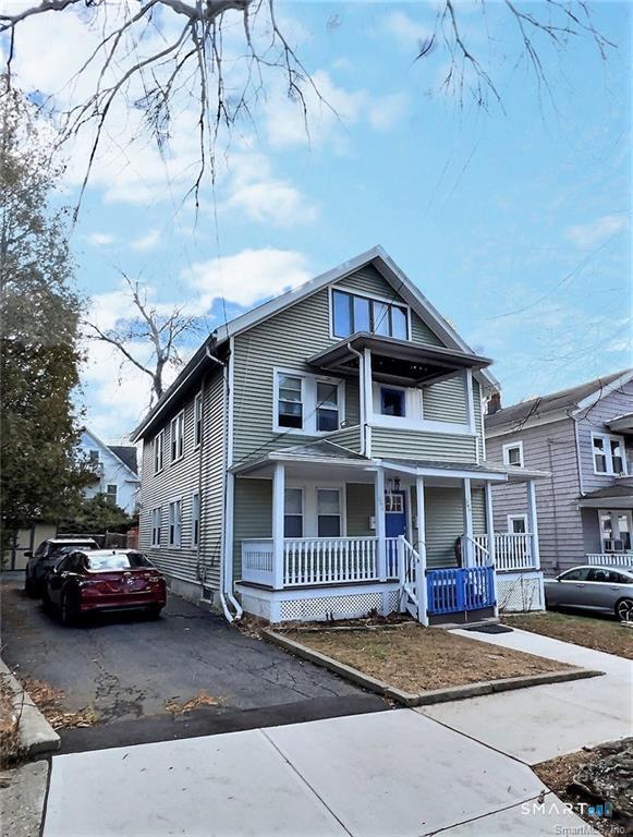 Building Photo - 564 Midland St