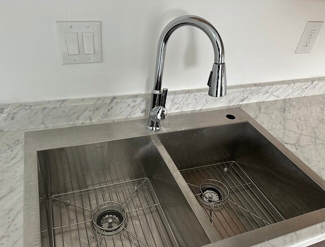 Photo - 3873 Millstone Rd