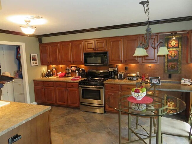 Photo - 369 Booth Ln